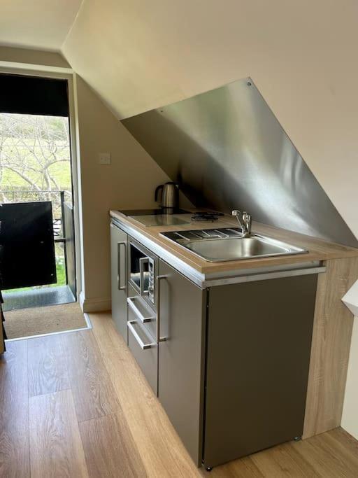 Little Studio Annexe Марлоу Екстериор снимка